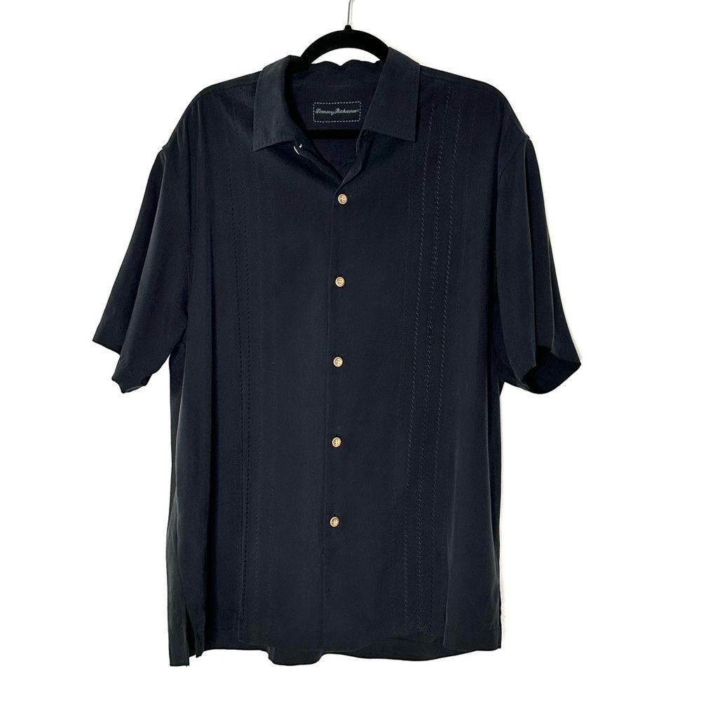 Men's Tommy Bahama Special Collection Motorcycles Island Black Camp Shirt
Size L - Picture 2 of 5